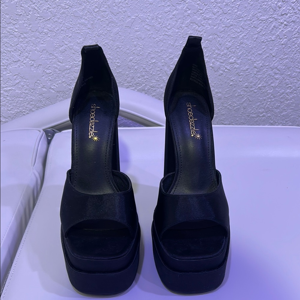 Shoe Dazzle Black Platform Heels with Square Toe